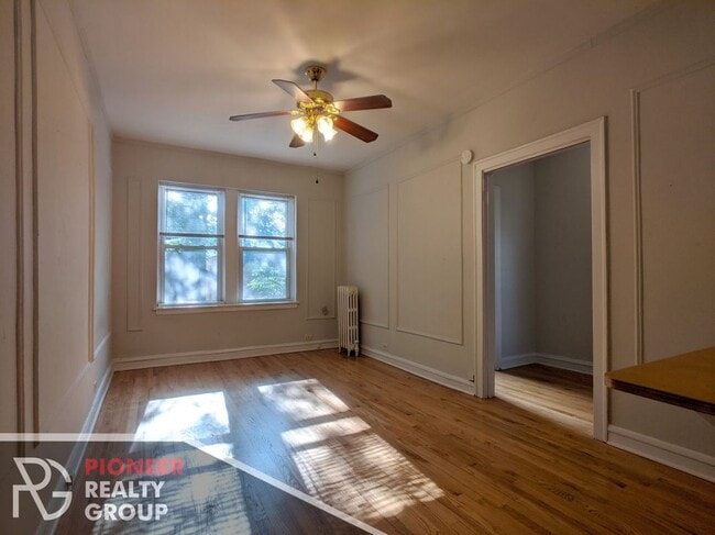 Photo - 2827 N Burling St Unit 303