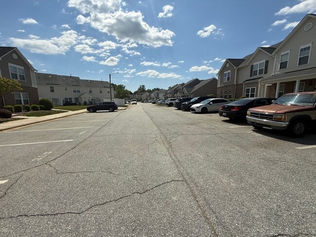 Photo - Available Unidad 303 Hidden Timber