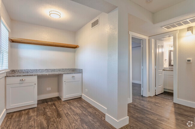 Ridglea Court Apartments
