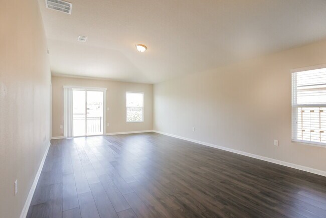 Photo - 591 Ashby Lndg Wy