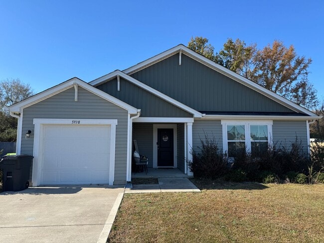 Building Photo - Beautiful 3 Bed 2 Bath Home in Stedman