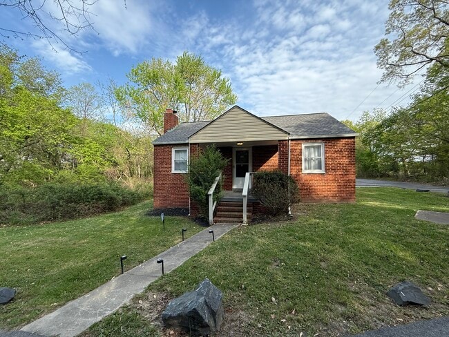 Photo - 4519 Old Branch Ave House