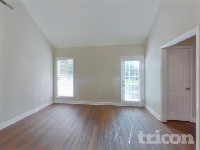 Photo - 2905 Haddox Pl
