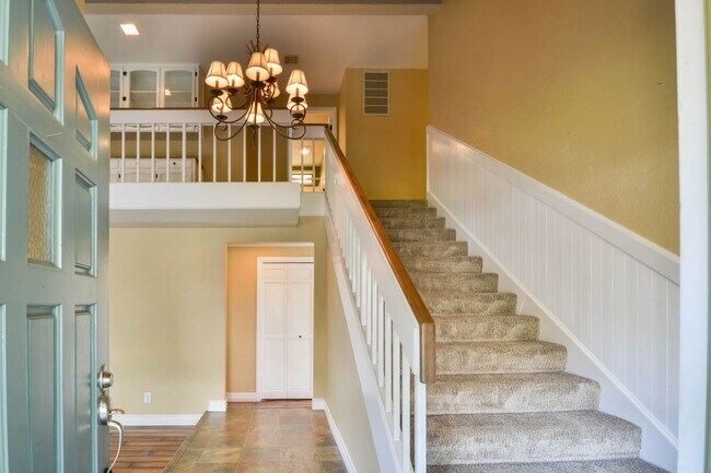 Photo - Incredible Peaceful View of the Valley 3 b...