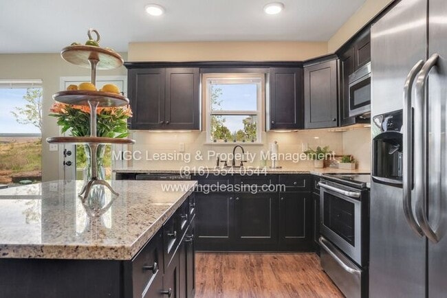 Photo - SERRANO 2 Bedroom LUXURY TOWNHOME in the Northland