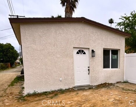 Building Photo - 2057 Marlborough Ave Rental