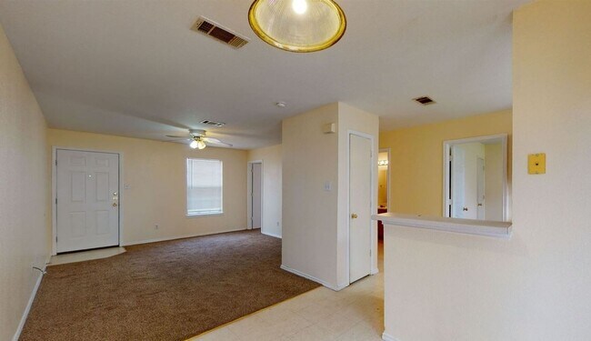 Photo - AVAILABLE NOW! - FULLY FURNISHED Unit A
