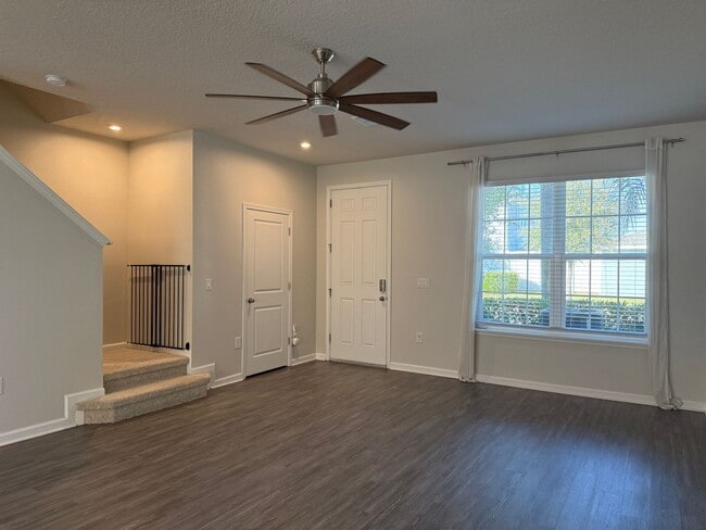 Photo - Like New Townhouse in Hamlin