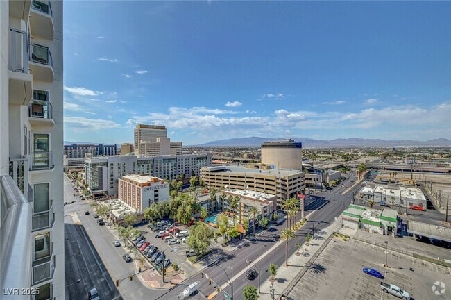 Building Photo - 150 S Las Vegas Blvd Unit 1503 Rental