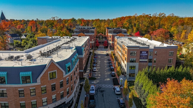 Building Photo - Rose Hall