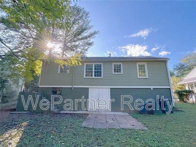 Photo - 2126 Ivydale St