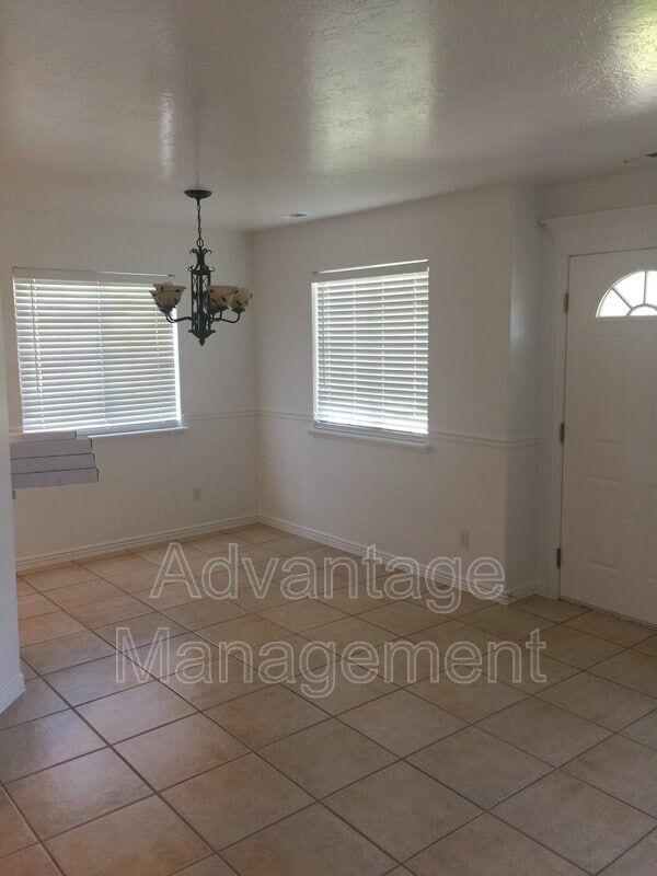 Photo - 1465 S Red Maple Ct