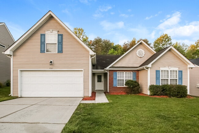 Photo - 6825 Goldenwillow Dr House