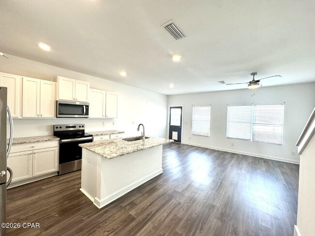Photo - 5889 Tyndall Pl