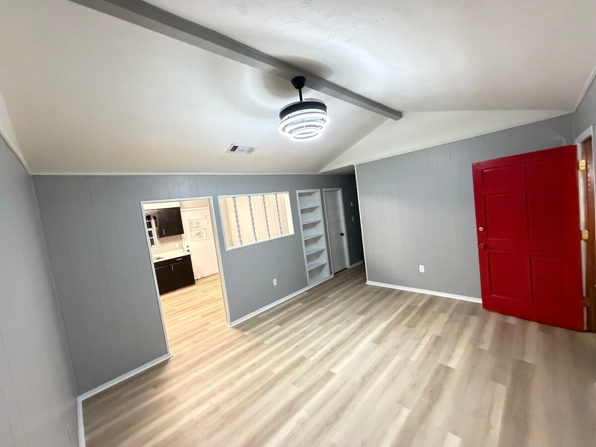 Photo - 501-511 11th Ave