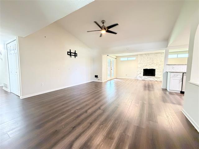 Photo - 706 Jamestown Dr