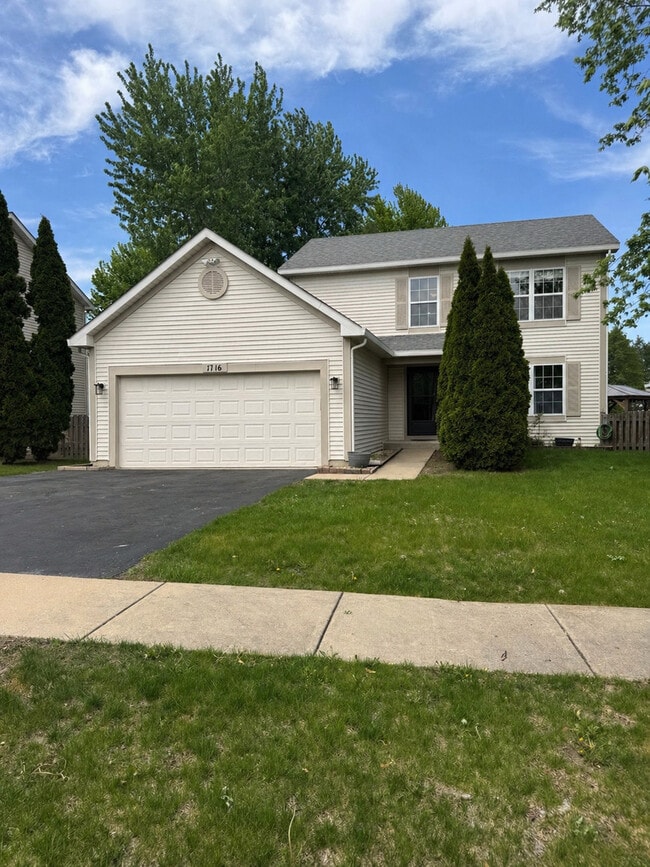 Building Photo - 1716 William Dr