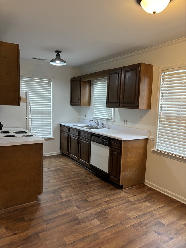 Photo - 406 W Harnett St