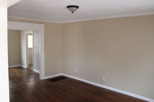 Photo - 1235 Dyer Pl