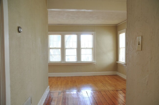 Photo - 2474 N Bartlett Ave Apartment Unit 2474A-Upper