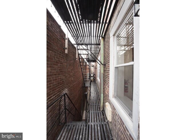 Photo - 24-26 E Lancaster Ave Unit 3RD FL