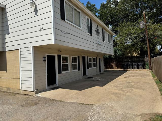 Building Photo - 307 E Mitchell St Rental