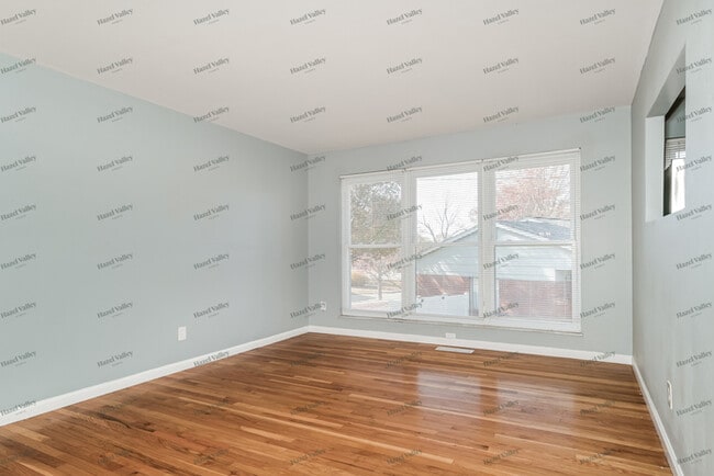 Photo - 2205 Montagne Dr