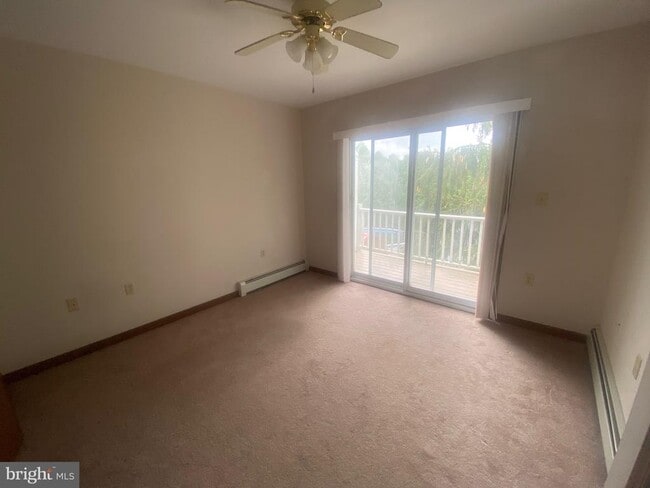 Photo - 429 Smith St Unit 2R
