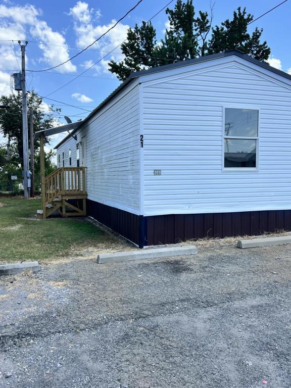 Building Photo - 1219 W Choctaw St Rental