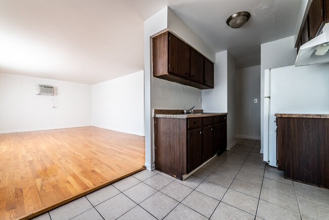 Photo - 2110 S 5th Ave