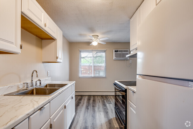 Interior Photo - Magnolia Rental