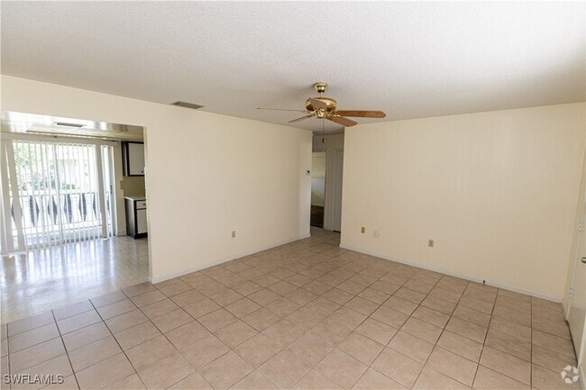 Building Photo - 341 Joel Blvd Unit 216 Rental