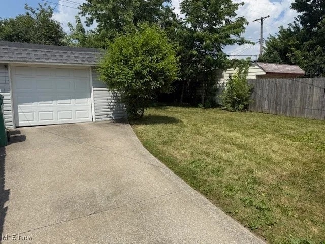 Photo - 15513 Rockside Rd House