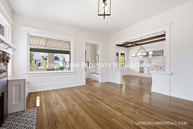 1740 SE 47th Ave