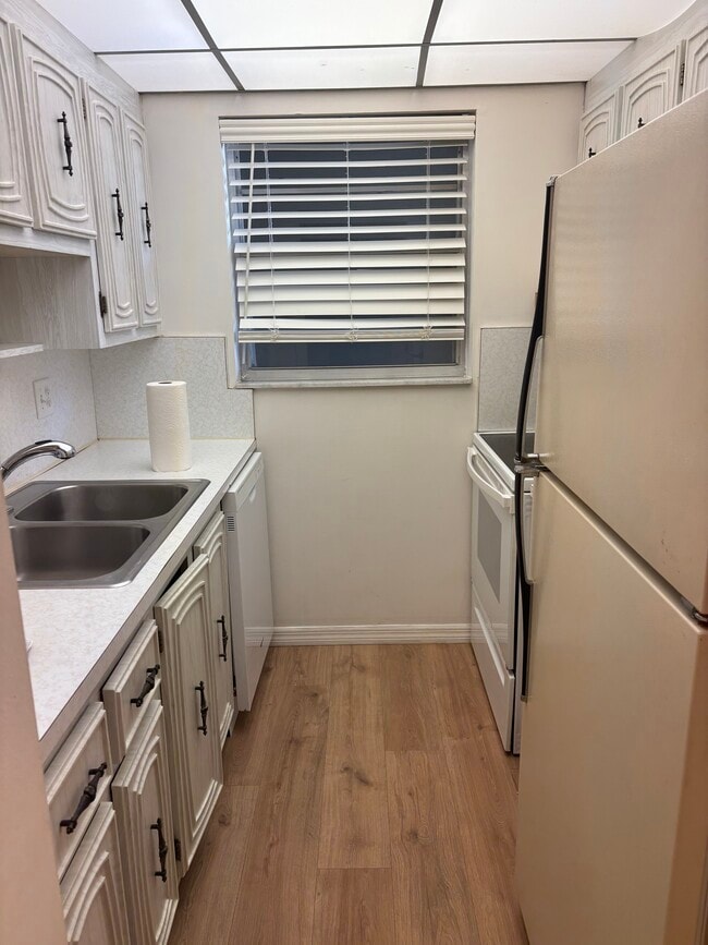 Photo - 305 E Ocean Ave Unit 203