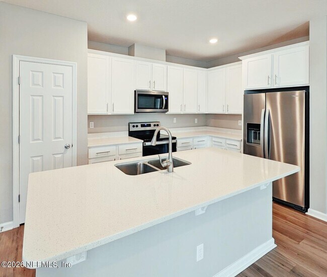 Photo - 153 Great Star Ct