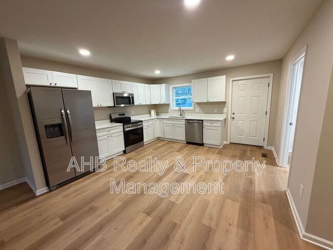 Photo - 511 Maryland Ave