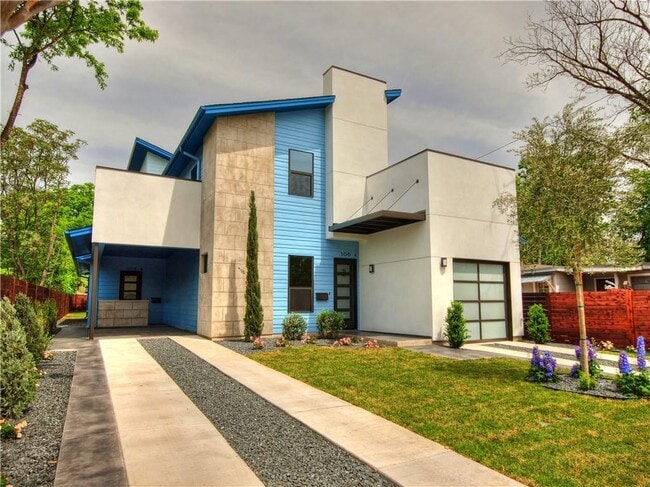 Photo - 306 Franklin Blvd