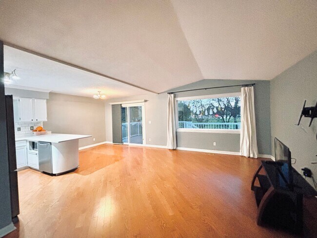 Photo - Hidden Gem! 4bed 2bath Single Family Home...