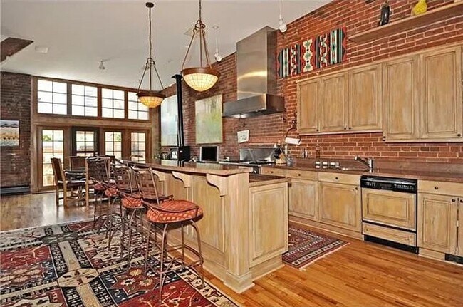 Photo - Available November 12