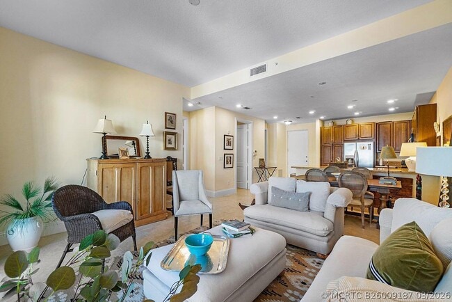 226 N Latitude Cir Unidad 207