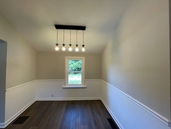 Photo - CHARMING UPDATED 1940'S COTTAGE IN HISTORIC COLONIAL VILLAGE IN S. KNOXVILLE!!!!!
