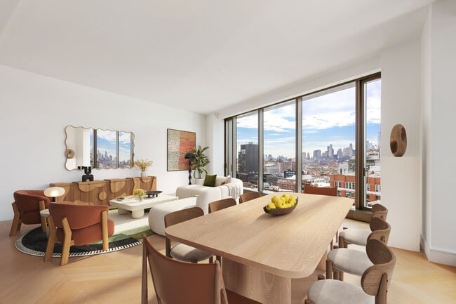 Photo - 500 W 18th St