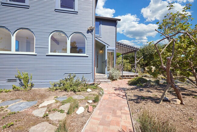 Photo - 166 Cedar Rd