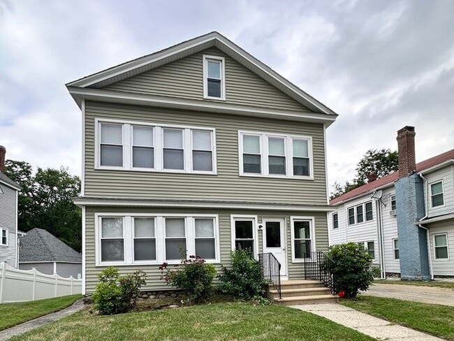 Building Photo - 61 June St Unit 2