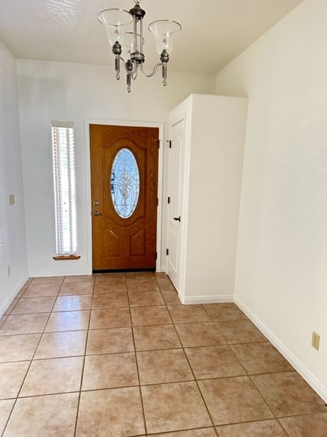 Photo - HOUSE - VILLAGE OF OAK CREEK