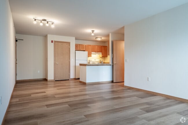 1BR, 1BA - 760SF - Living Room