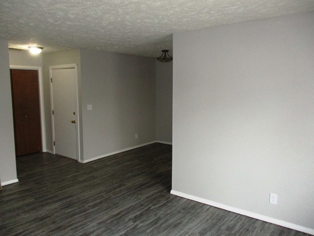 Photo - 1600 Northbrook Dr