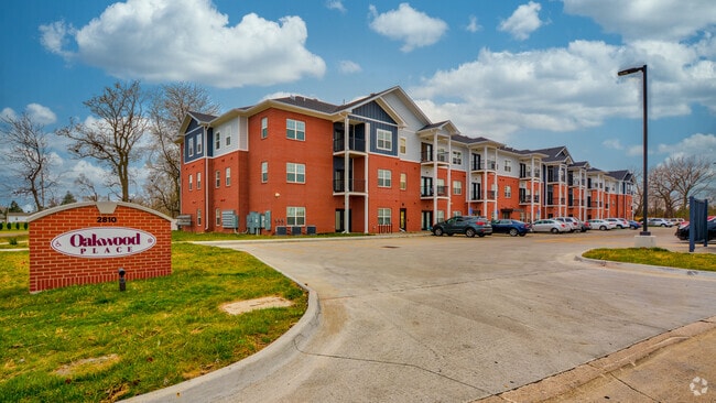 Building Photo - Oakwood Place Rental