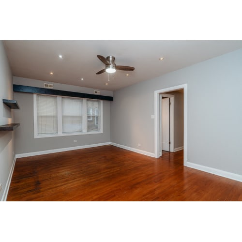 Photo - 1930 N Richmond St Unidad 3